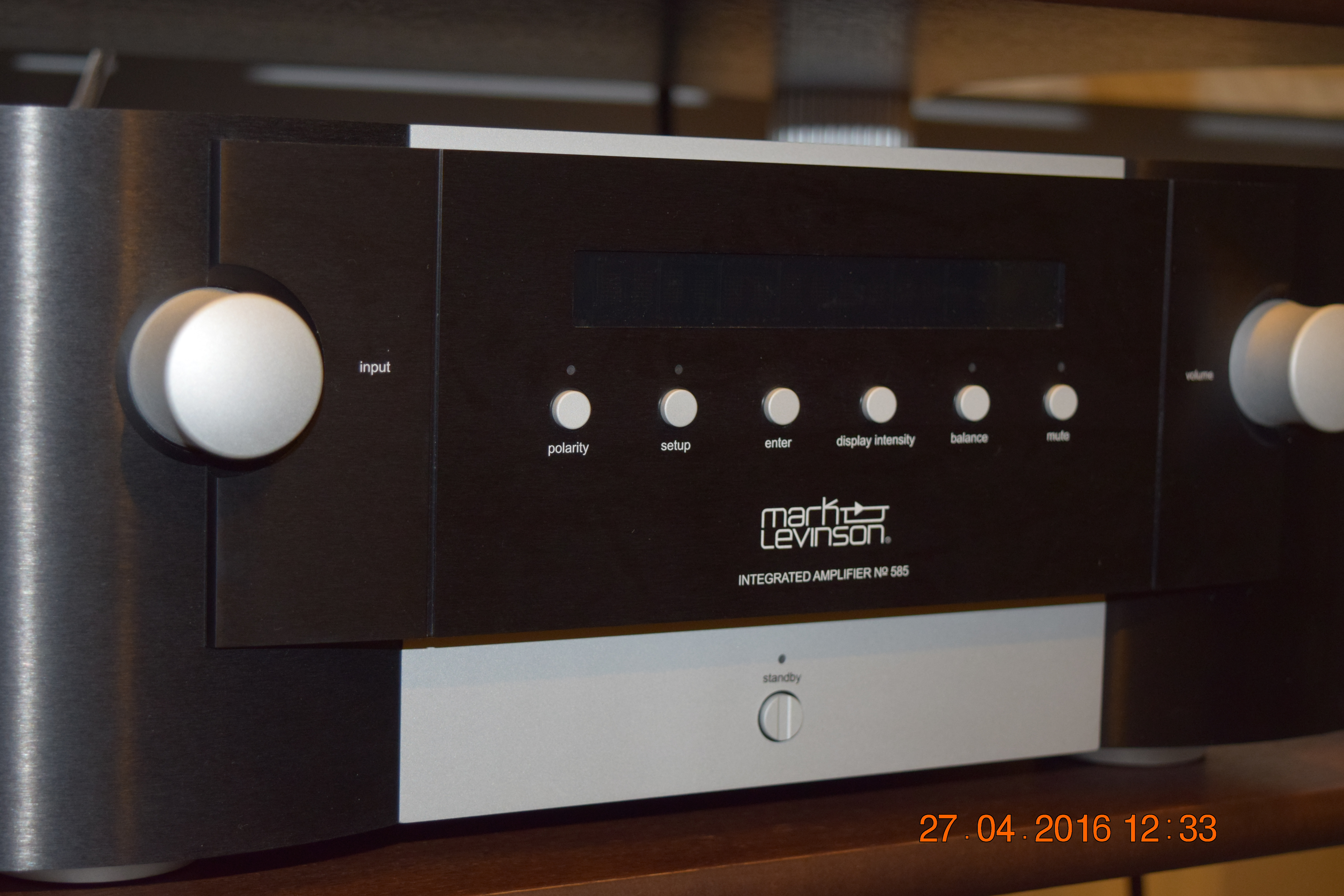Mark Levinson integrated amplifier №585